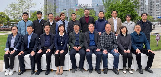 湖南三向堆垛叉車(chē)